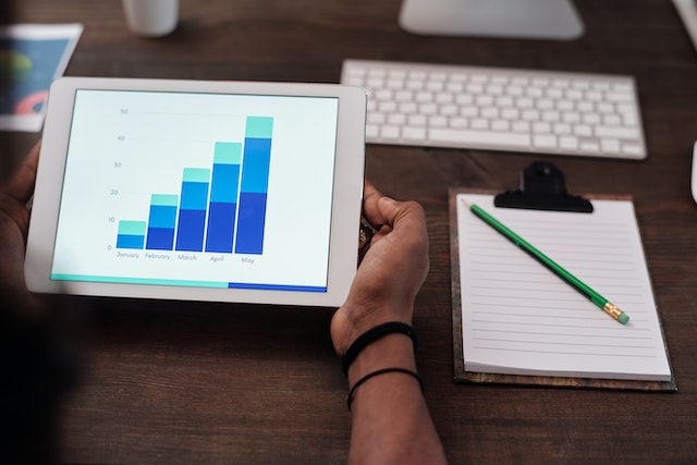 Best Desktop CRM Software: No Internet, No Problem